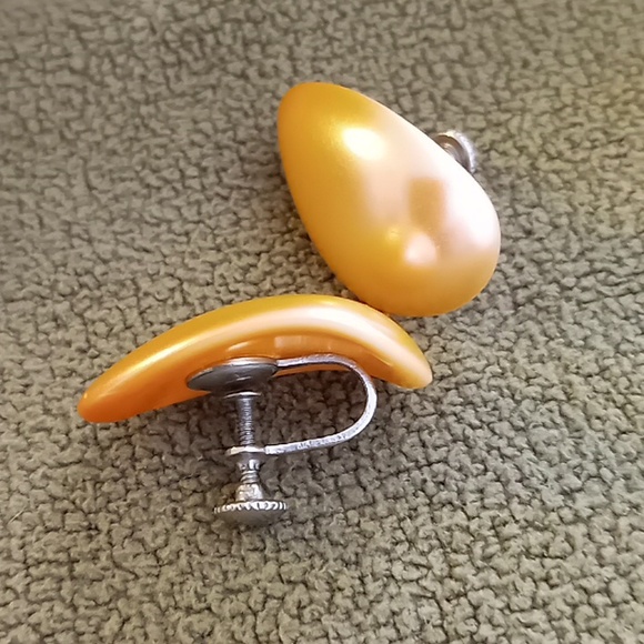 Earrings - Picture 2 of 5